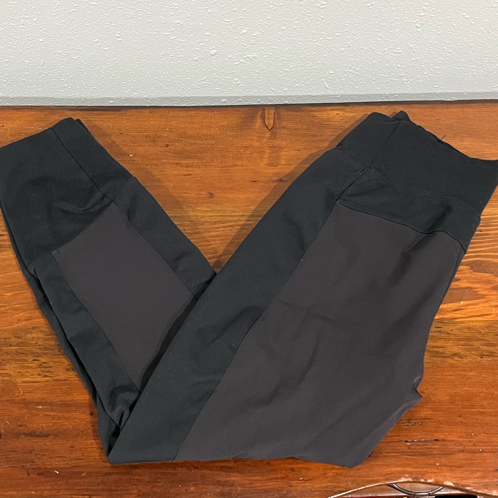 REI CO-OP Women's Size Medium Black Pull On Zip Pocket Nylon Compression Pants
